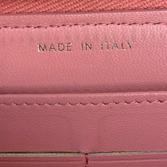 Chanel Pink Quilted Lambskin Zippy Wallet - Picture 10 of 10